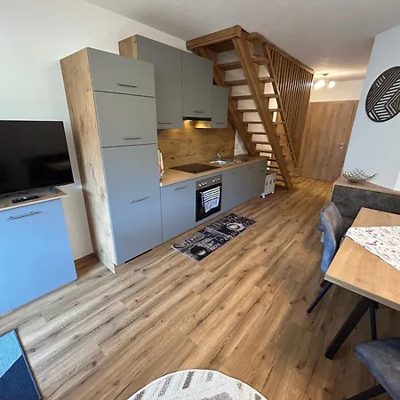 Kirchenschlosser Apartament