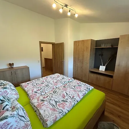 Kirchenschlosser Apartament Hermagor-Pressegger See